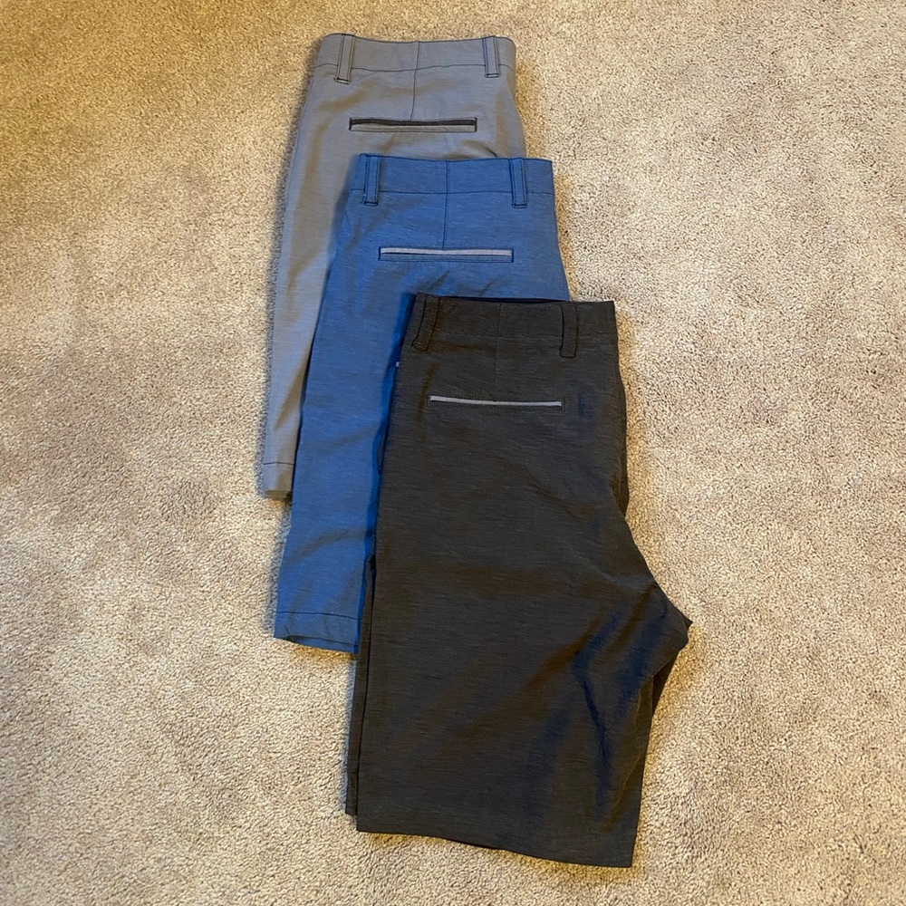 Set of 3 Tommy Bahama Golf Shorts Size 33.